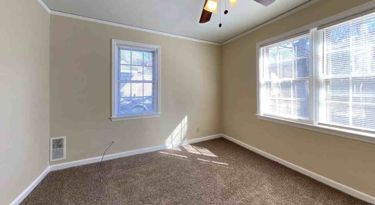 3240 North Waynoka Circle - Photo 7 of 11