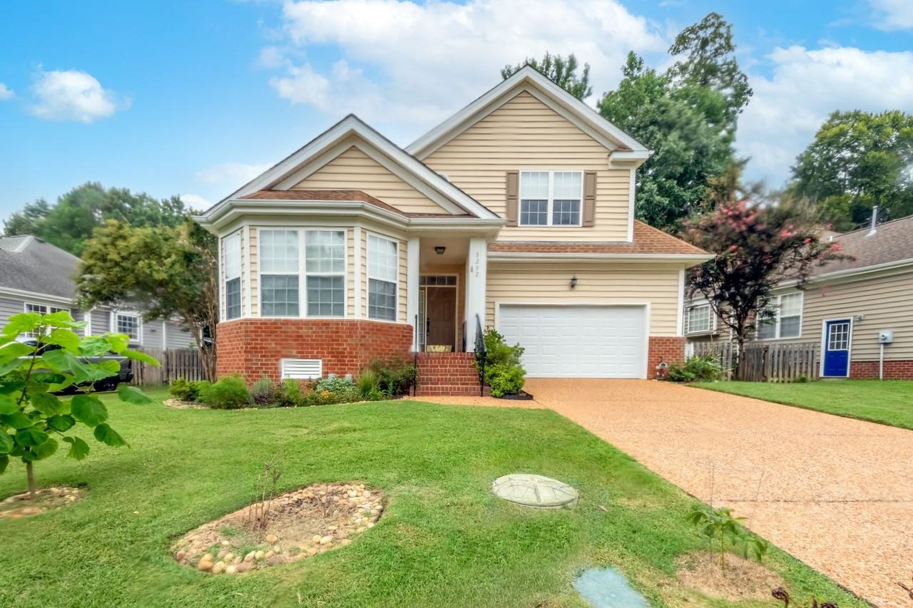 5292 Queen Bishop Ln