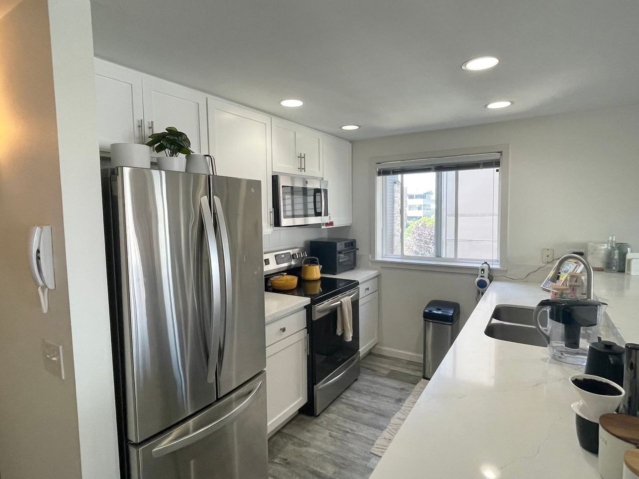 2432 Dexter Ave N #200 - Photo 6 of 20