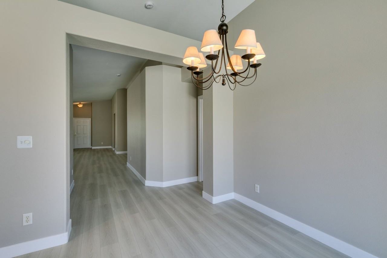 10342 Spider Rock Ave - Photo 3 of 41