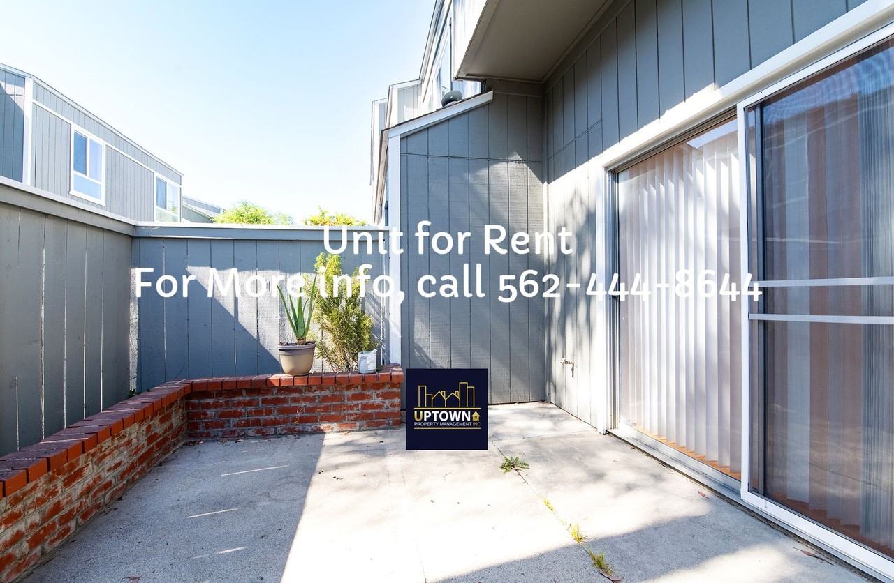 2950 S Greenville St #E - Photo 3 of 25