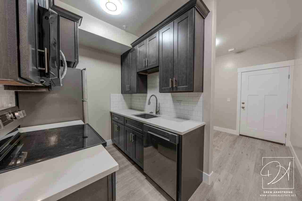 67 South Main Street, Unit #207 - Loft - Photo 3 of 14