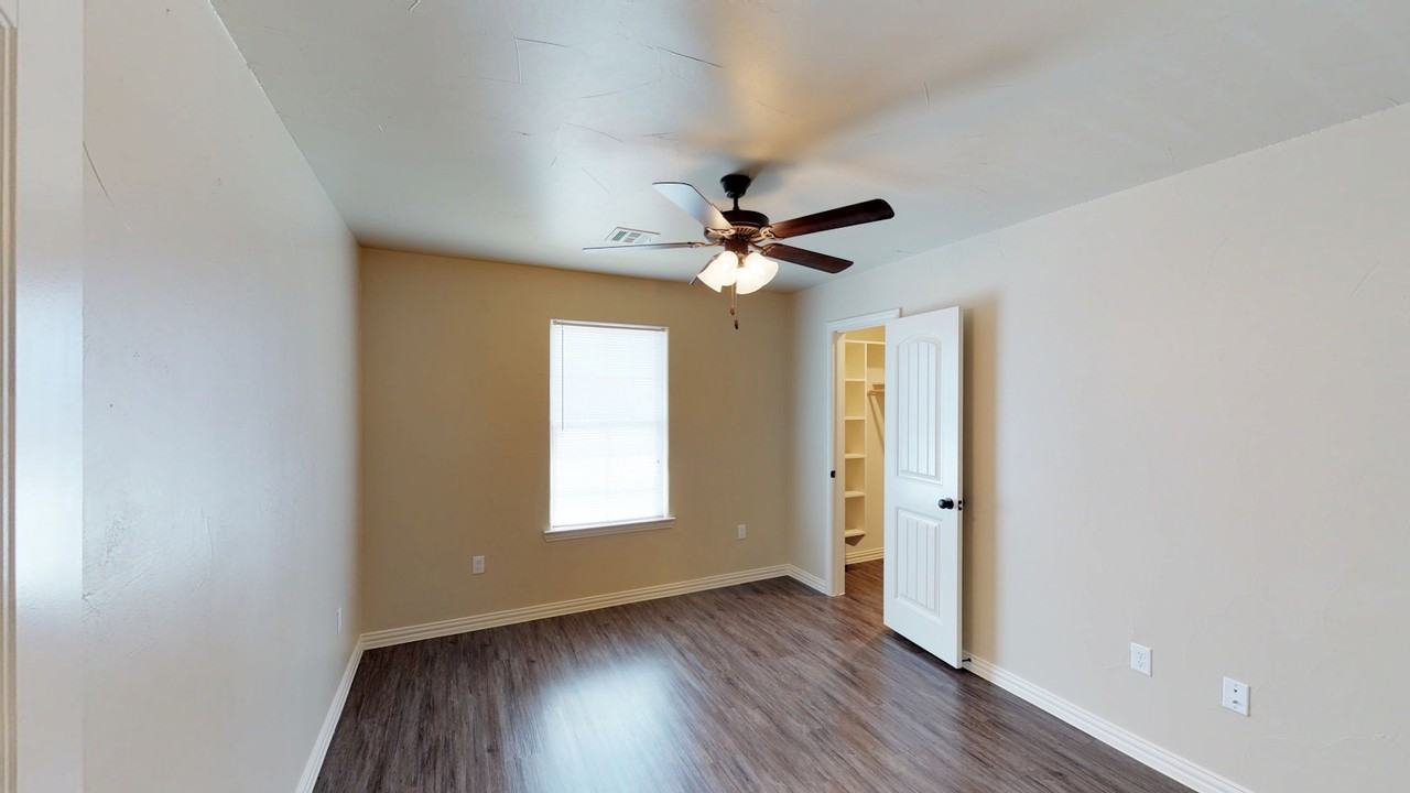 9907 Deborah Ln - Photo 2 of 8