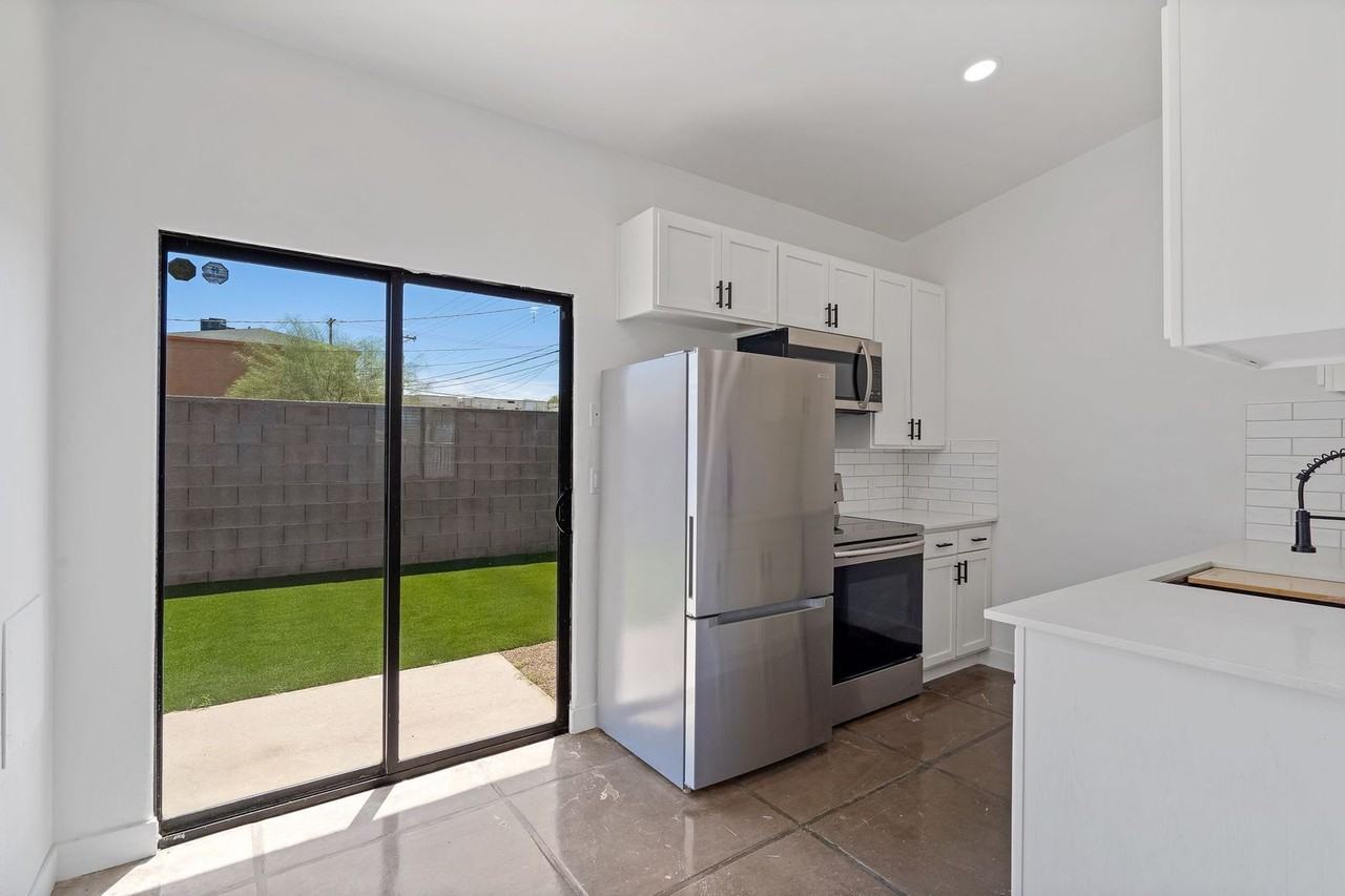 1764 // 620 East Lester Street #2 - Photo 5 of 20