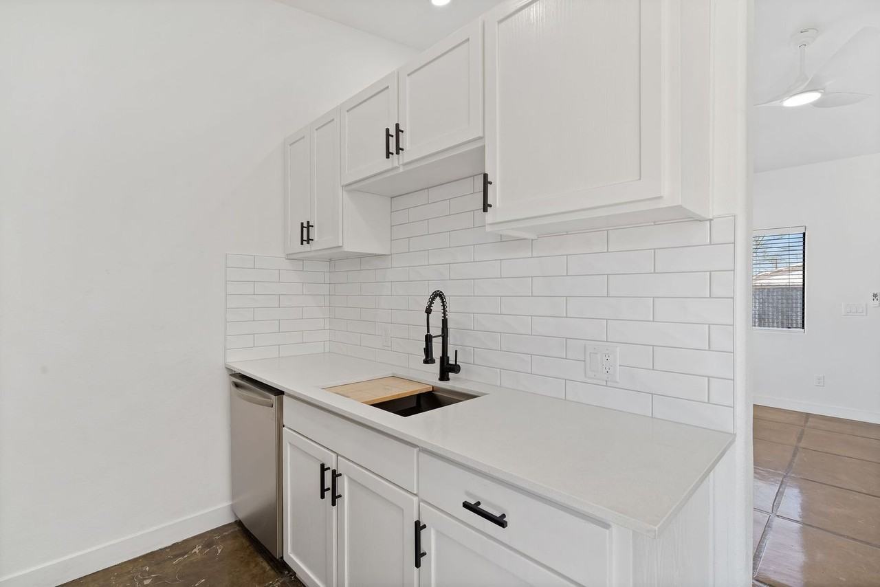 1764 // 620 East Lester Street #2 - Photo 7 of 20