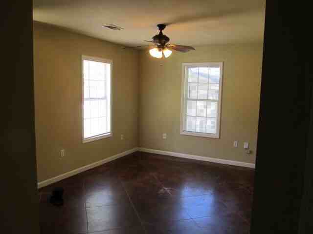 41 Hillview - Photo 3 of 9