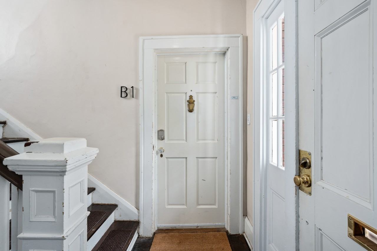 1329 33rd Street South - Photo 3 of 28