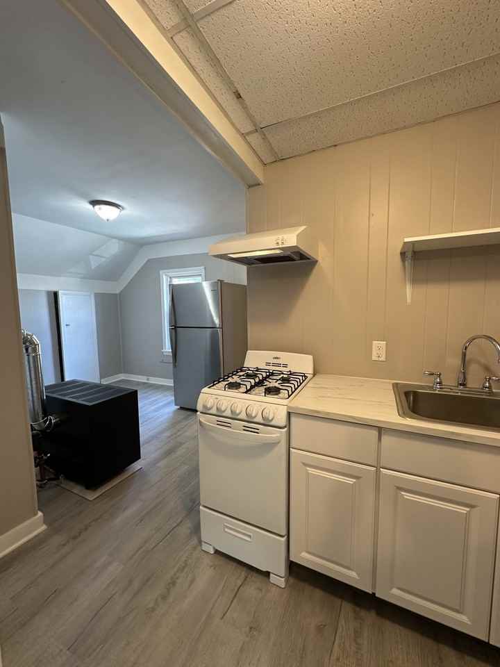 36 Holden Street - Photo 2 of 10