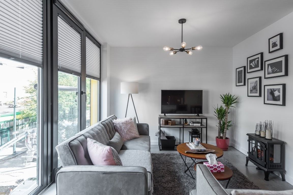 150 Cordova St E - Photo 2 of 14