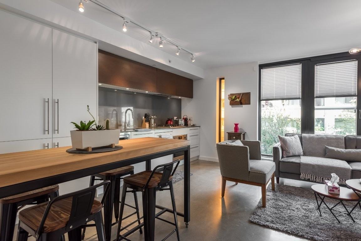 150 Cordova St E - Photo 5 of 14