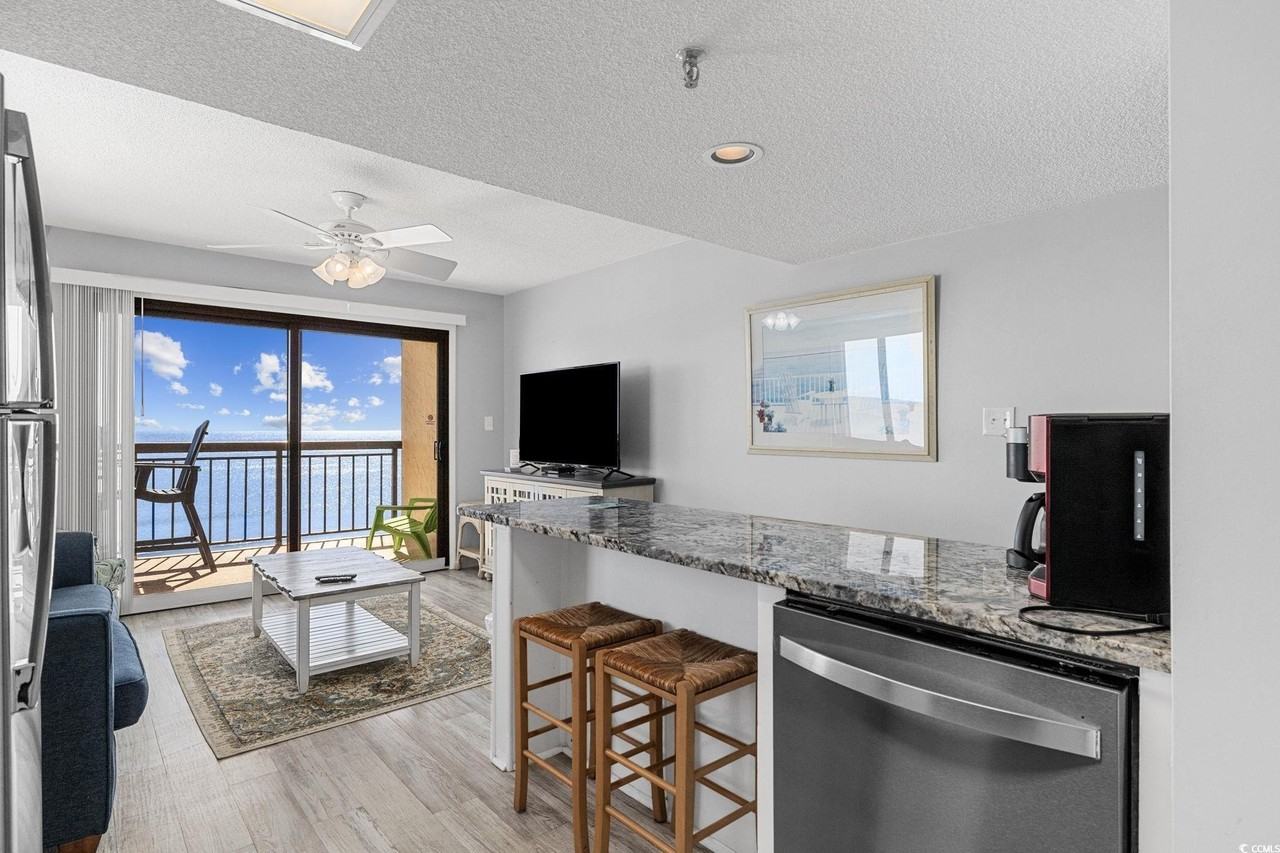 4000 N Ocean Blvd - Photo 5 of 40