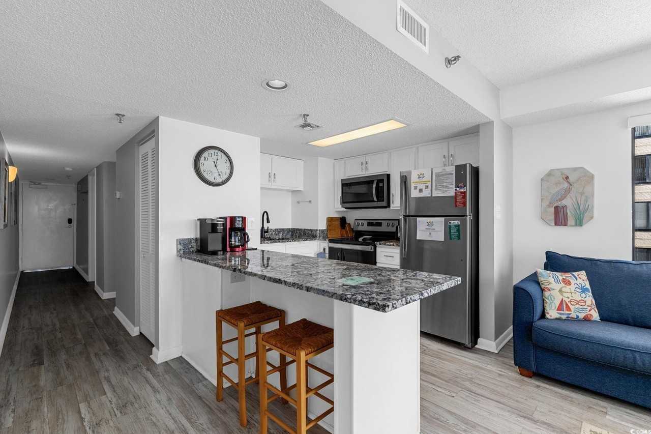 4000 N Ocean Blvd - Photo 7 of 40