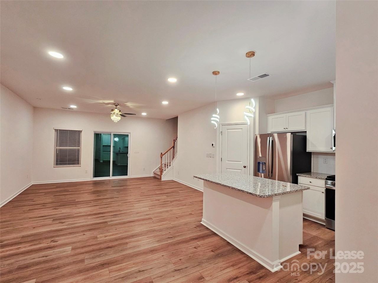 2744 Yeager Dr - Photo 5 of 26