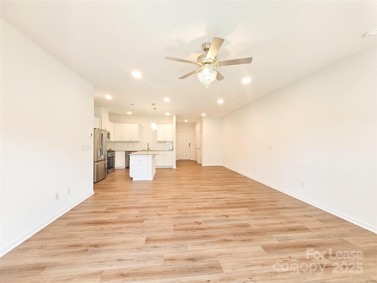 2744 Yeager Dr - Photo 6 of 26