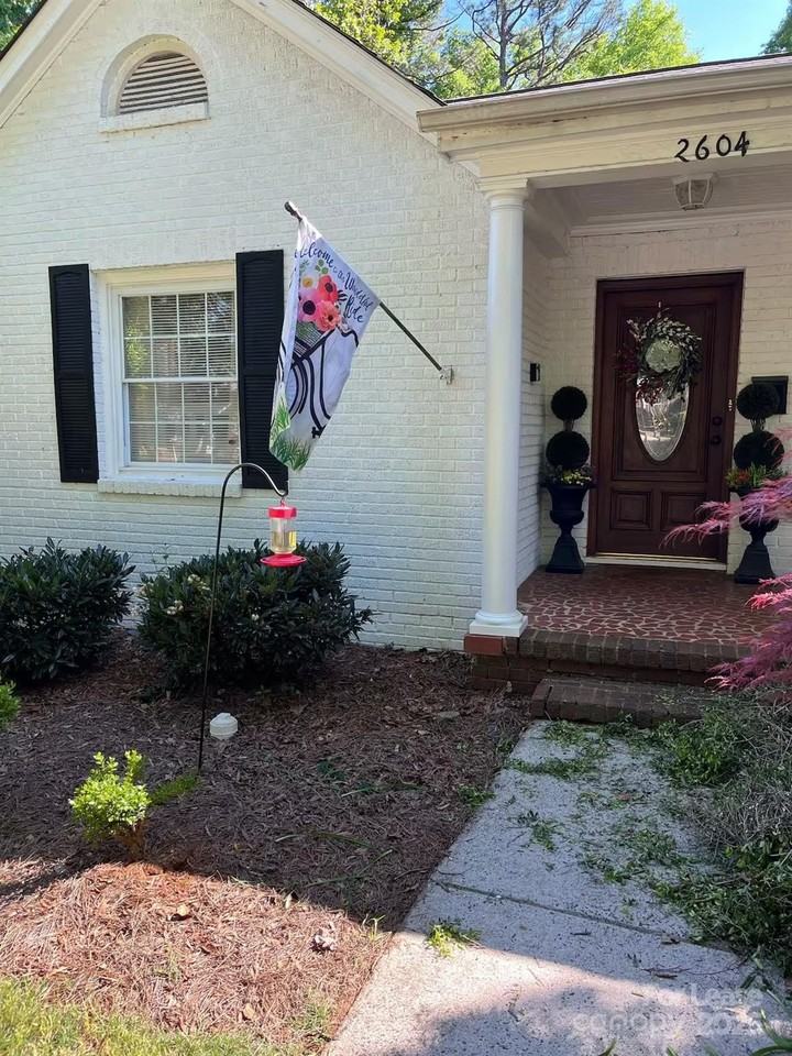 2604 East 5th Street