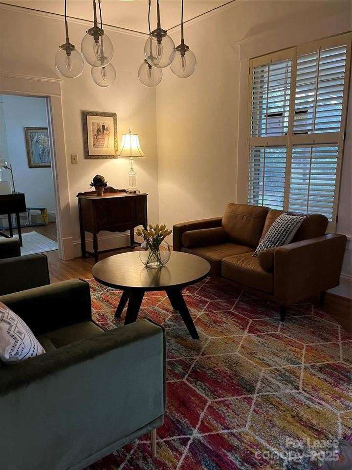 2615 Sharon Rd - Photo 2 of 21