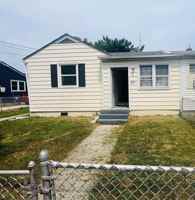 featured image of 1237 N Michigan Ave