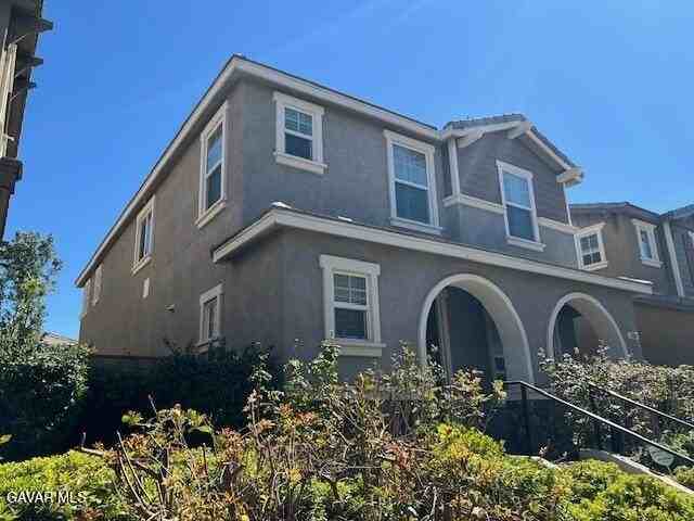 2669 Greenwood Ct - Photo 2 of 28