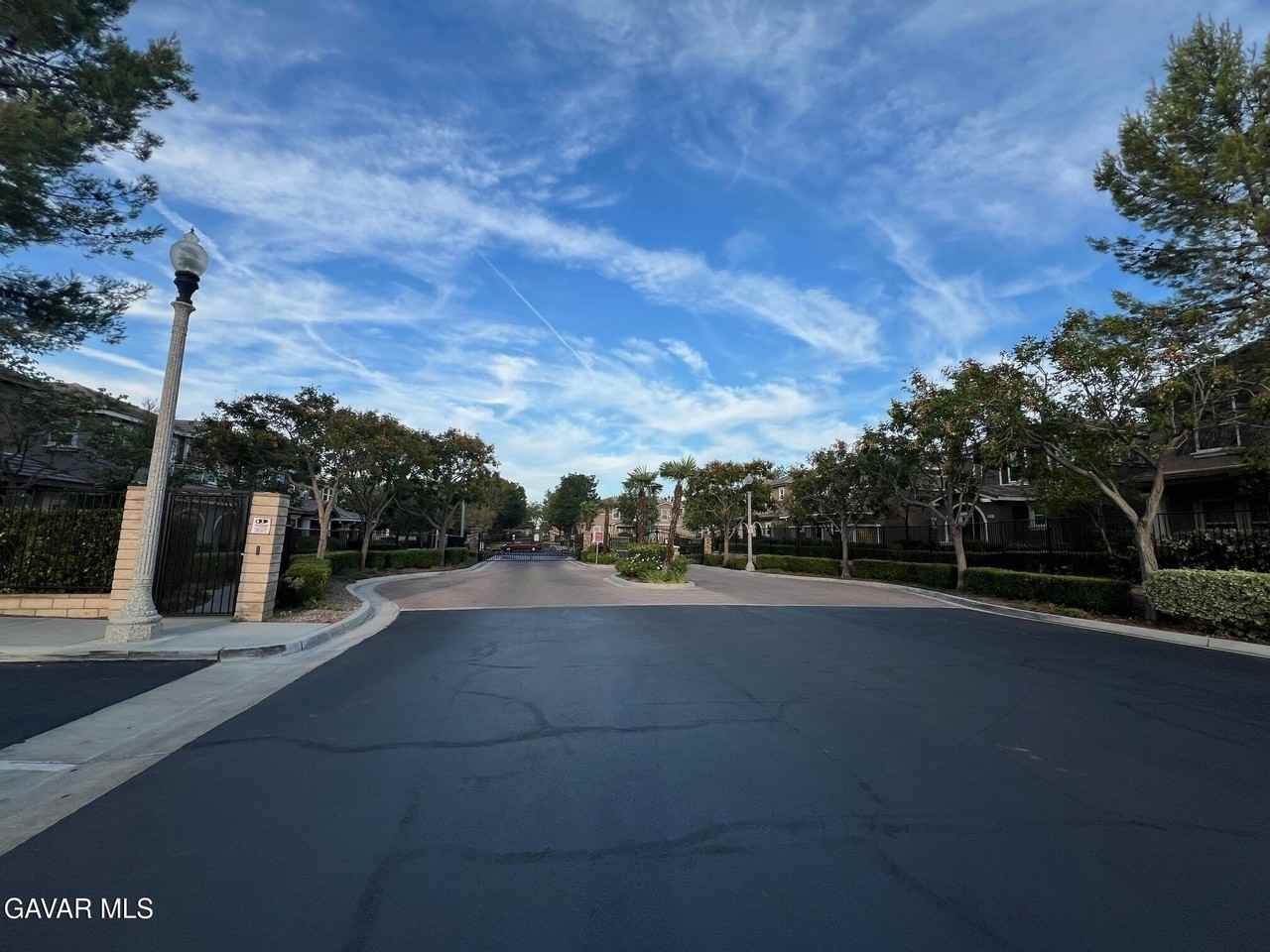 2669 Greenwood Ct - Photo 5 of 28