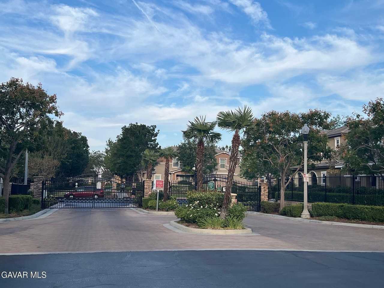 2669 Greenwood Ct - Photo 6 of 28