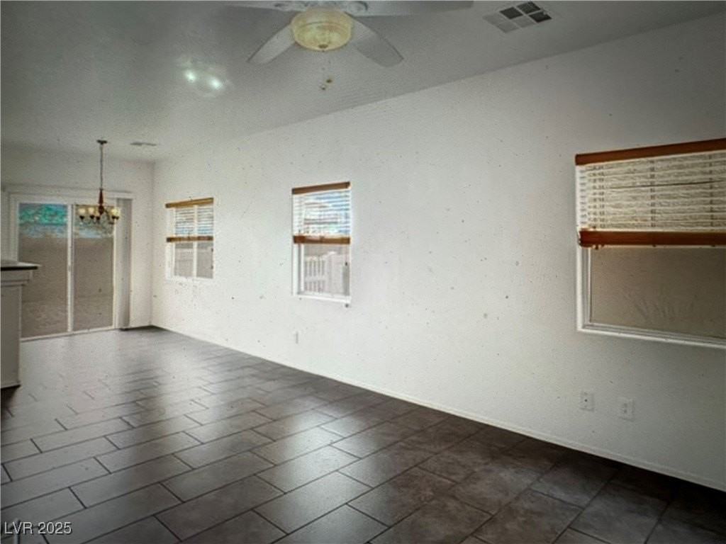 5512 Jackpot Winner Ln #102 - Photo 4 of 15