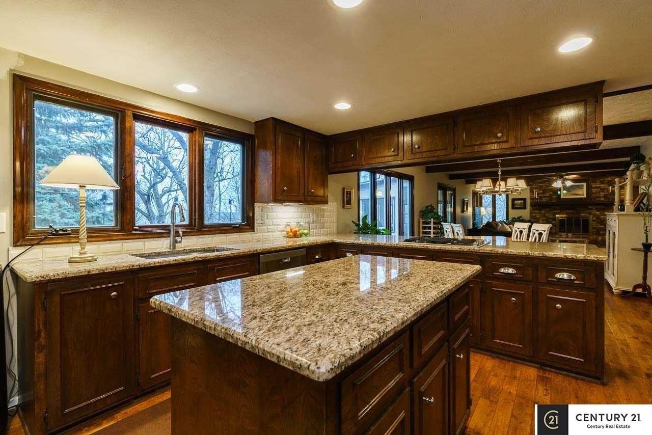 845 Hidden Hills Dr - Photo 3 of 50