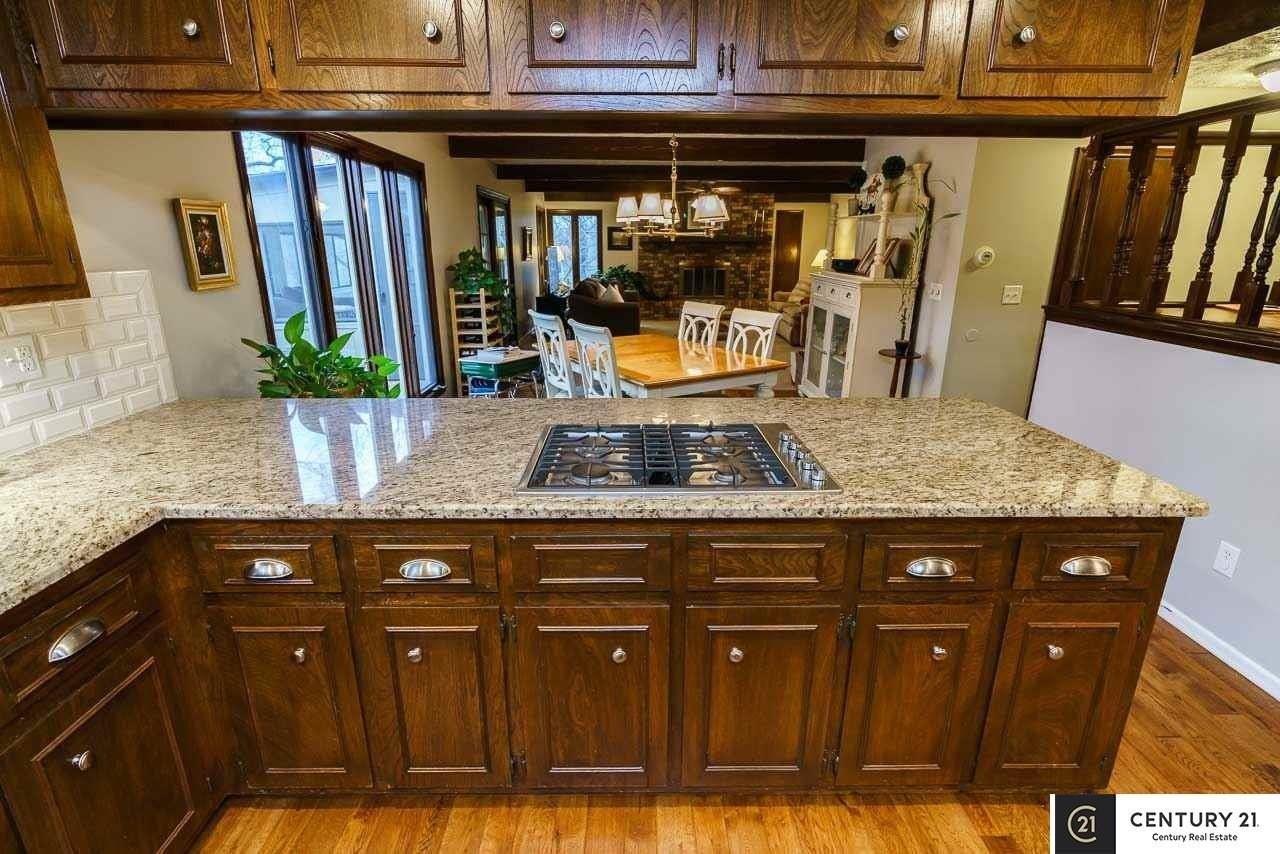 845 Hidden Hills Dr - Photo 4 of 50