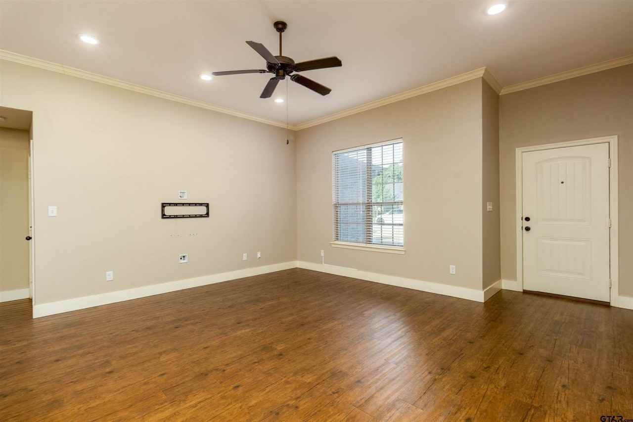 5106 Shiloh Ridge Dr - Photo 5 of 19