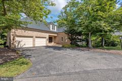 370 S River Landing Rd - Photo 1 of 1