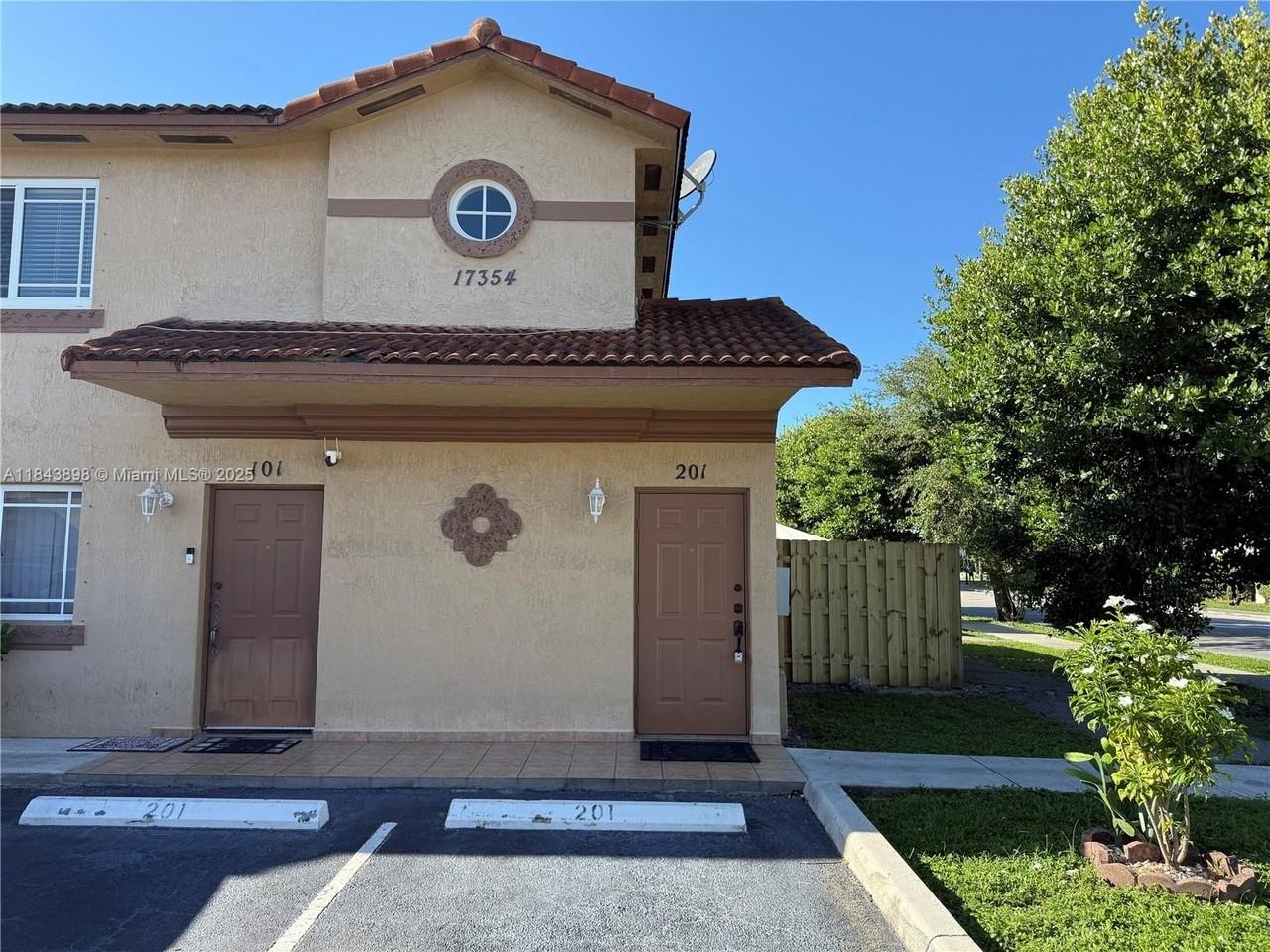 17354 Nw 74th Ave #201 - Photo 2 of 50