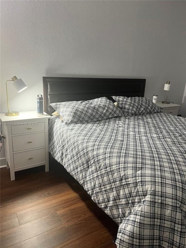 10859 Sw 235th Ln - Photo 5 of 30