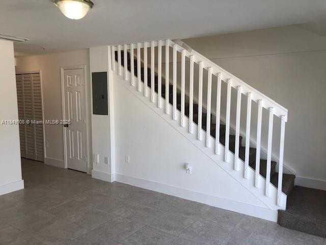 1063 Sw 2nd St #2 - Photo 7 of 20