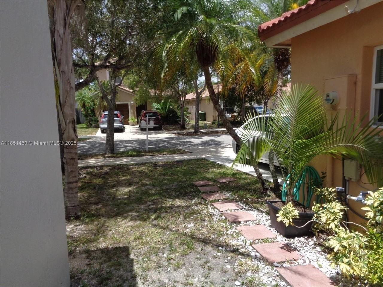 2060 Se 14th St - Photo 5 of 14