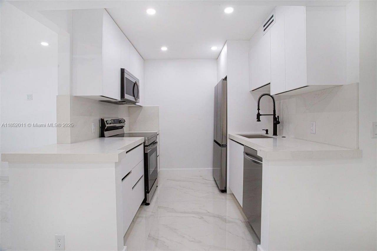 13250 Sw 7th Ct #204L - Photo 2 of 42