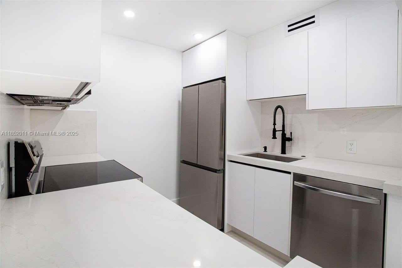 13250 Sw 7th Ct #204L - Photo 4 of 42