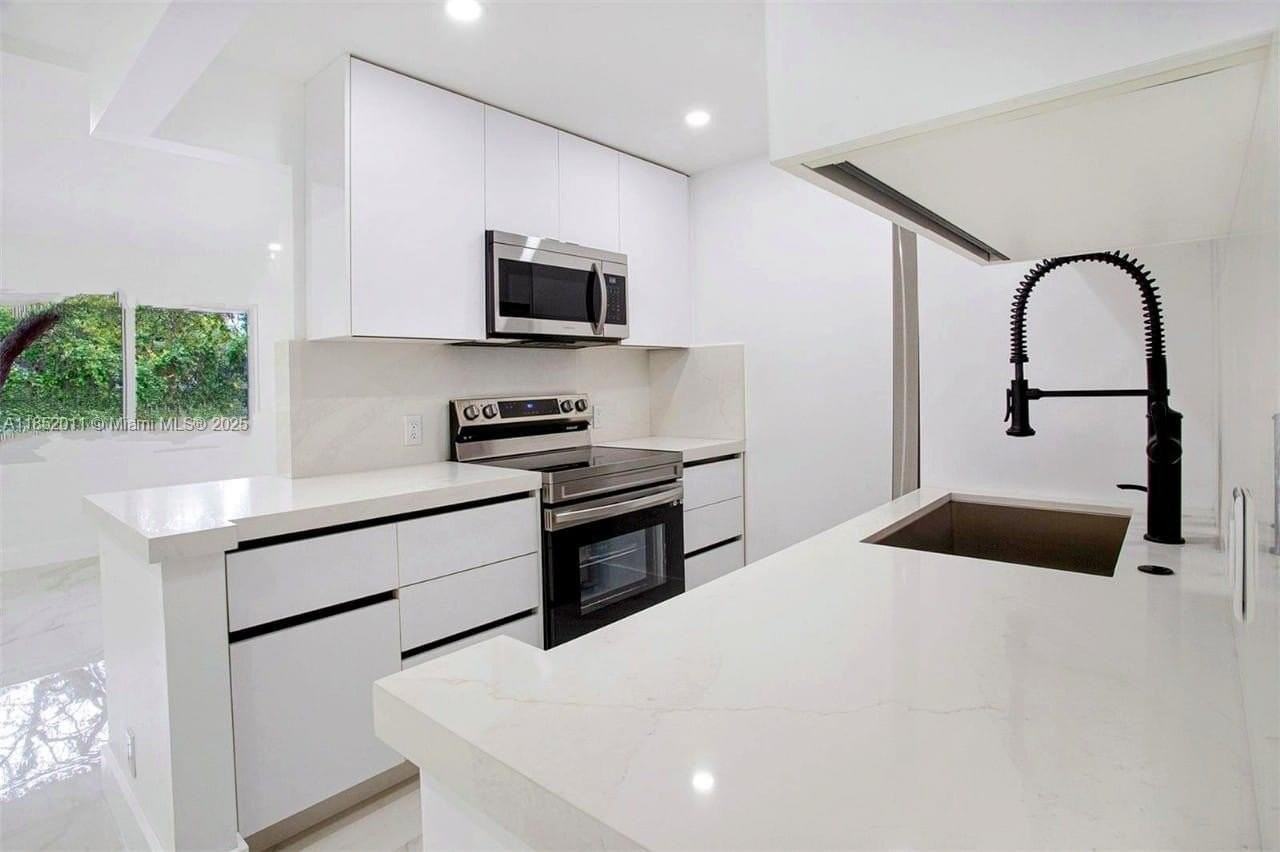 13250 Sw 7th Ct #204L - Photo 6 of 42