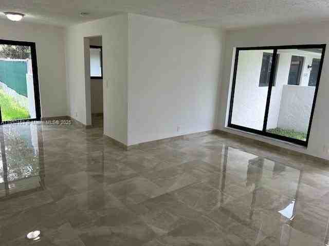 11323 Sw 189th St #11323 - Photo 5 of 11