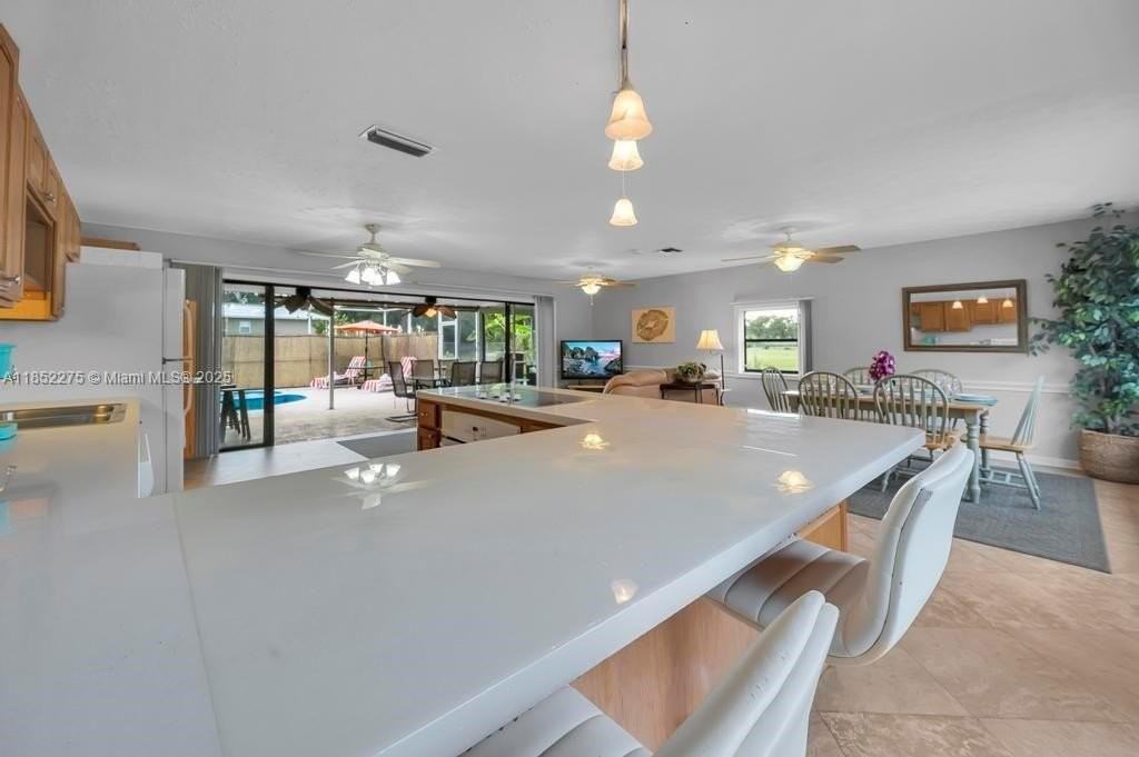 1803 E Easy St - Photo 4 of 24