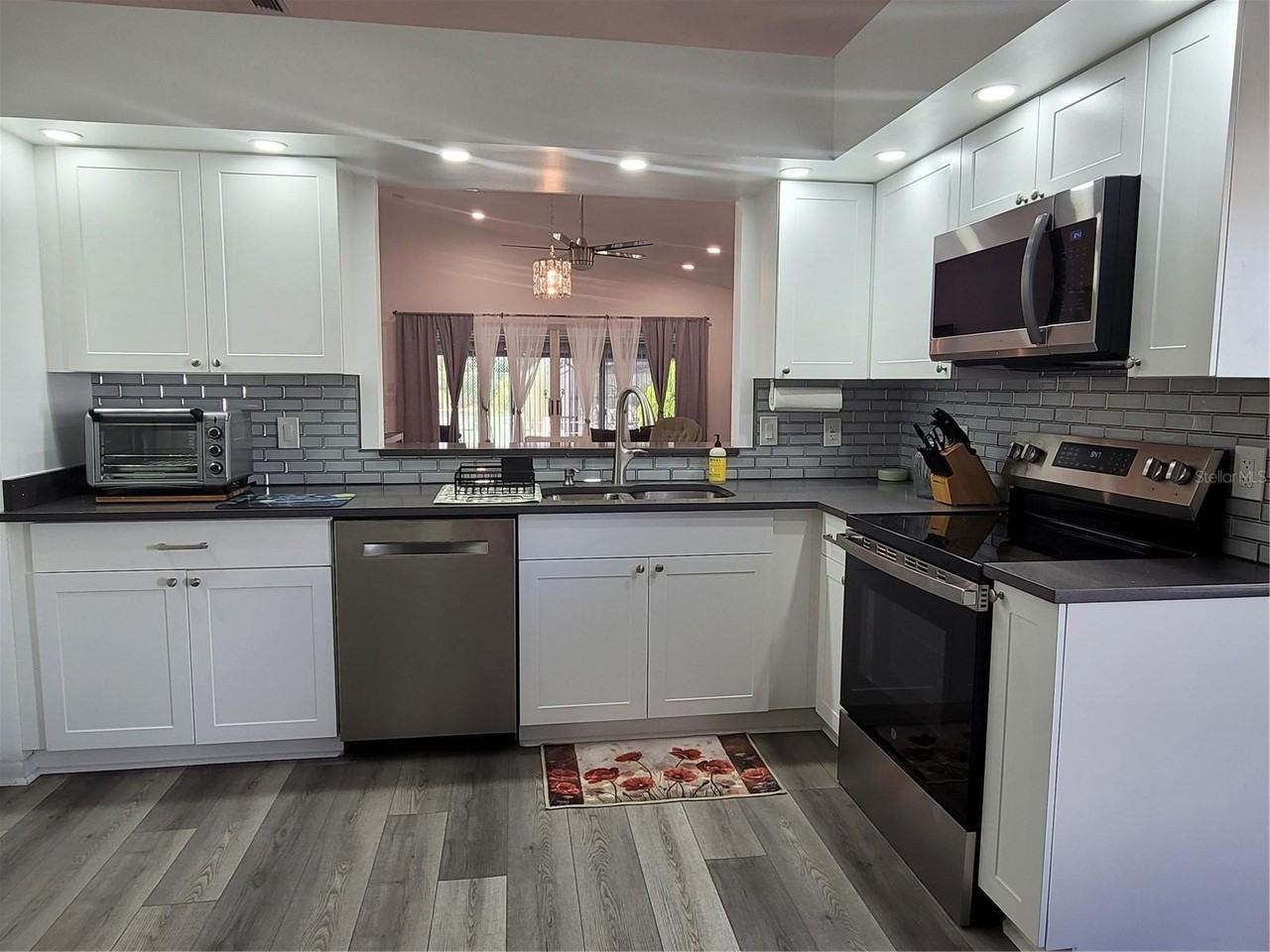 14277 Palm Ter - Photo 5 of 43