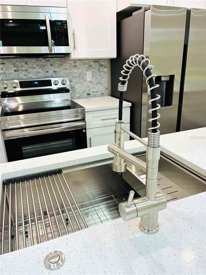 4 Sleigh Bell Pl #A - Photo 7 of 30