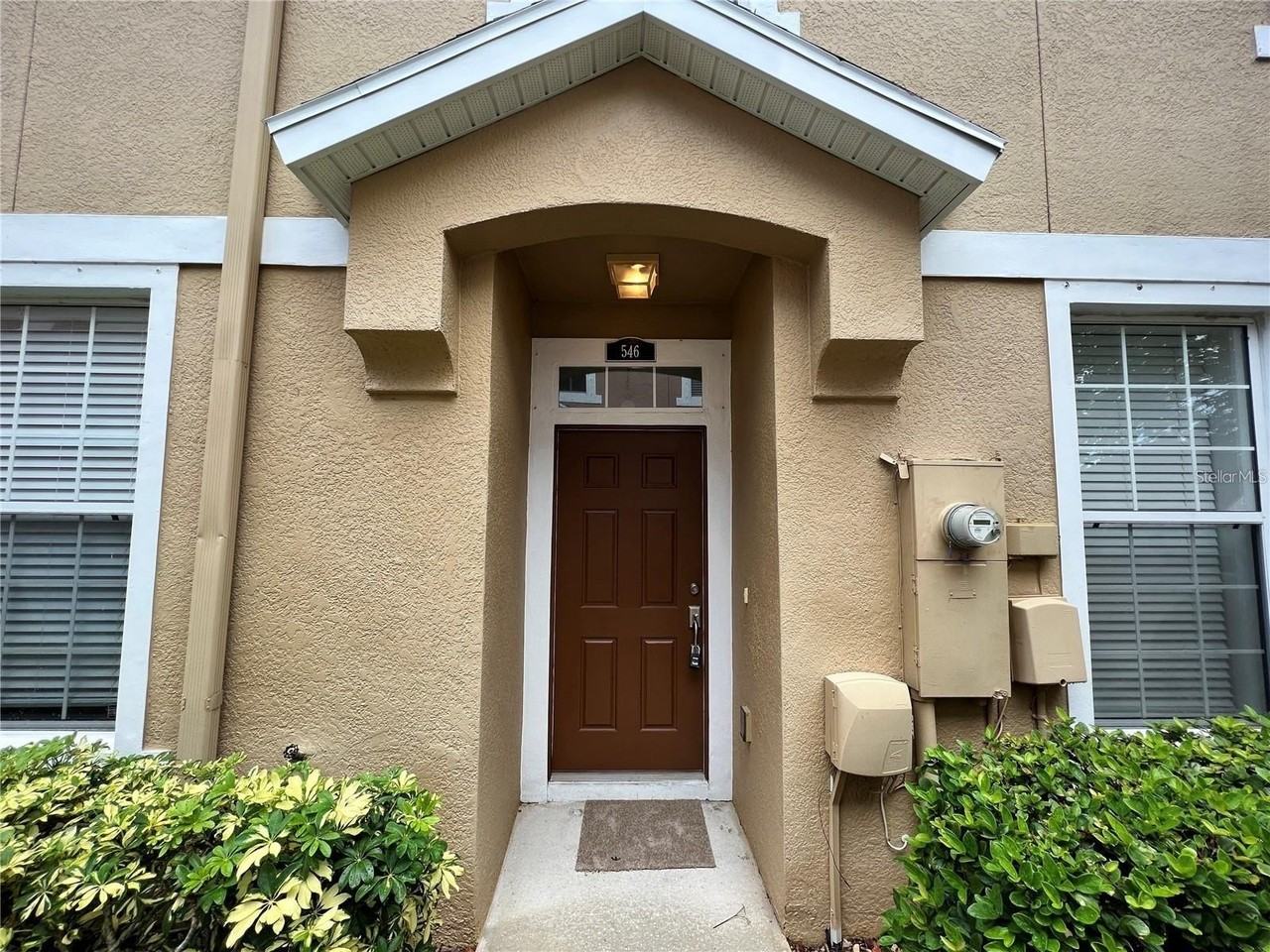 546 52nd Ave N - Photo 4 of 34