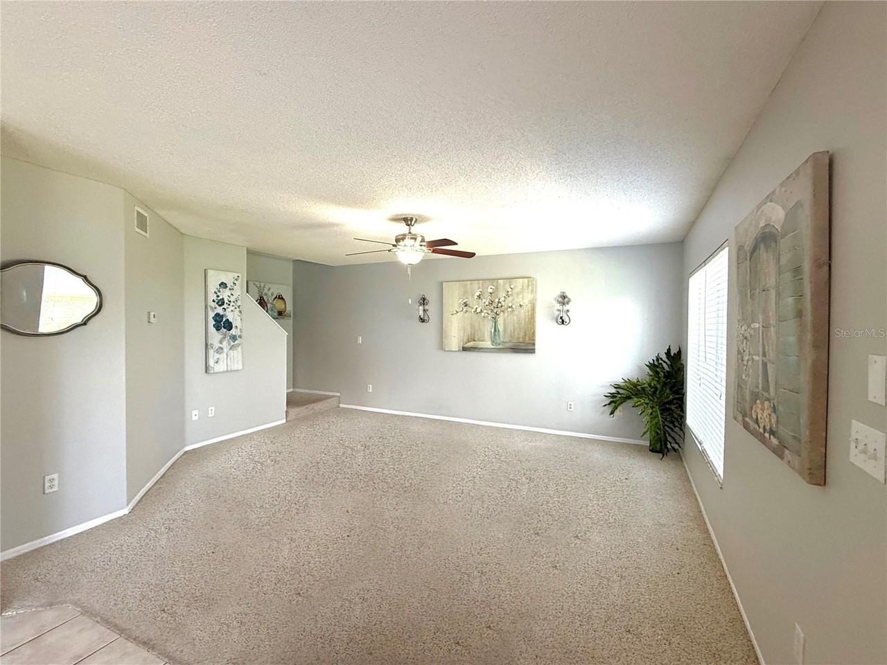 2037 Fluorshire Dr - Photo 4 of 38