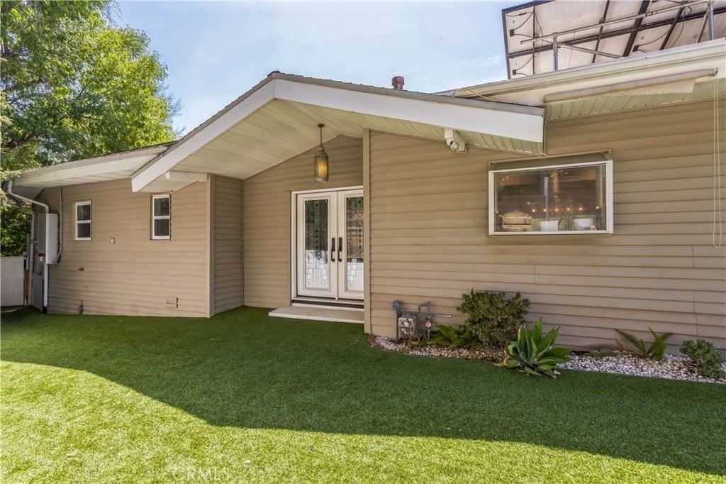 4922 Escobedo Dr - Photo 2 of 15