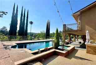 5433 Beeler Ave - Photo 1 of 1