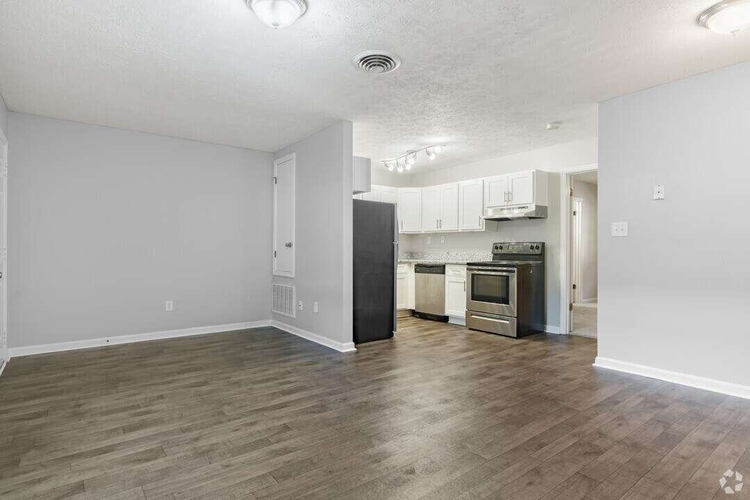 Guest House - Photo 4 of 35