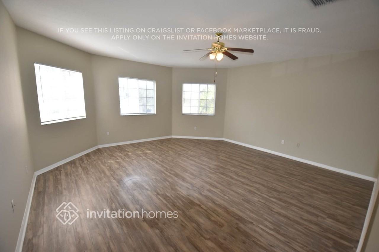 19331 Aqua Springs Dr - Photo 3 of 16