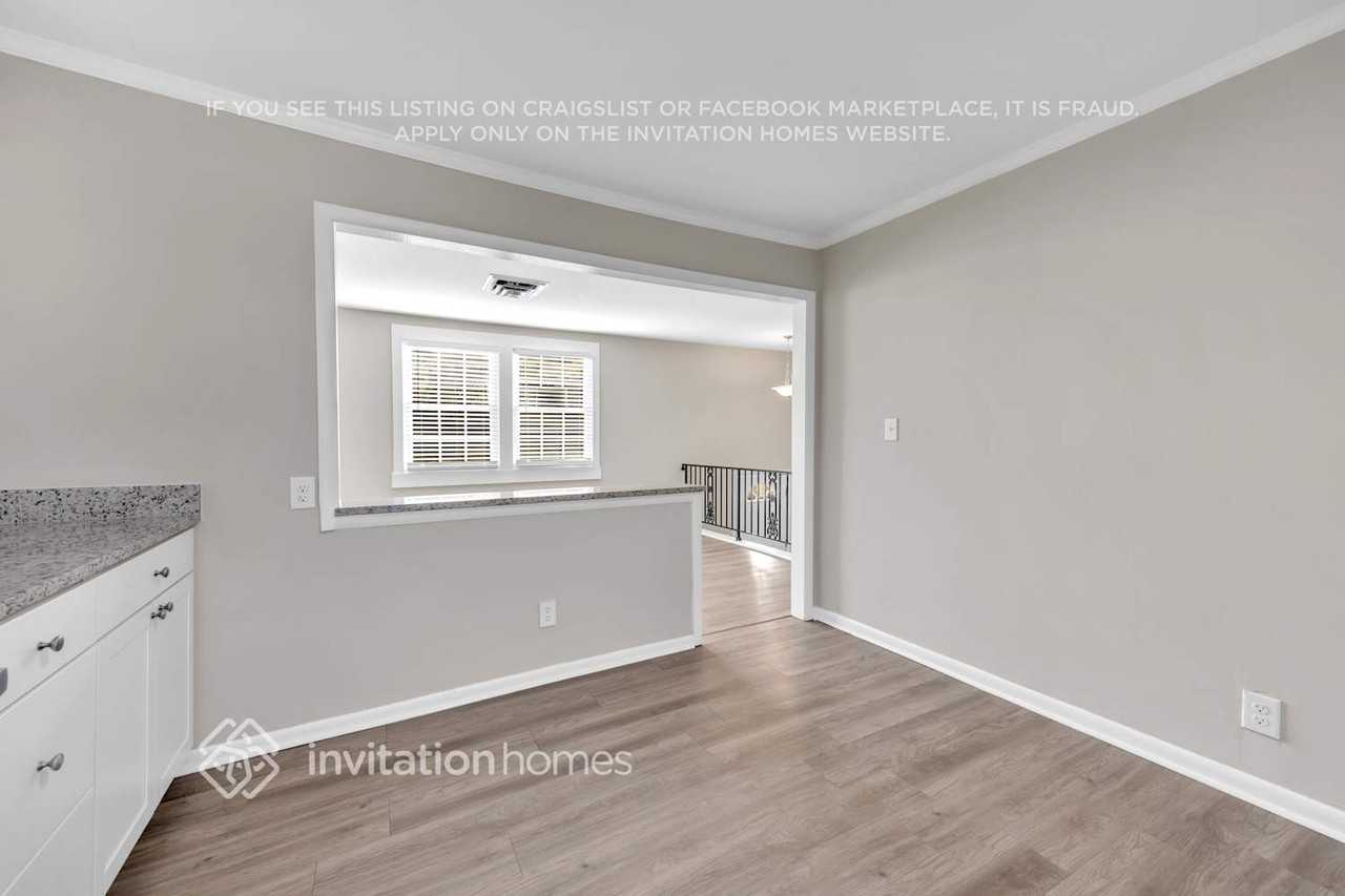 3331 Panorama Dr - Photo 4 of 27