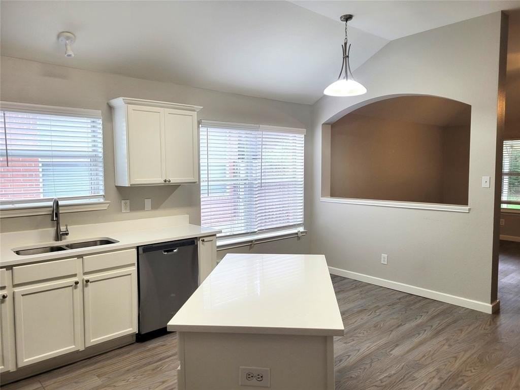 800 Sequoia Drive - Photo 5 of 16