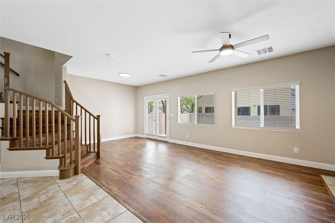 10643 Petricola St - Photo 2 of 37