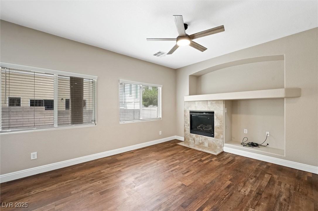 10643 Petricola St - Photo 3 of 37